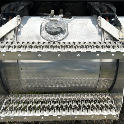 PETERBILT Fuel Tank Step Kit