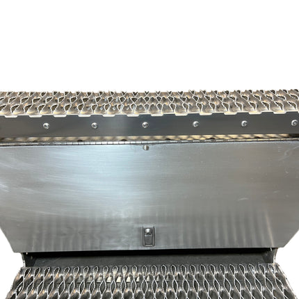 PETERBILT 579 567 384 386 Battery Box Replacement Step