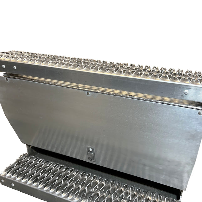 PETERBILT 387 386 587 Battery Box Replacement Step