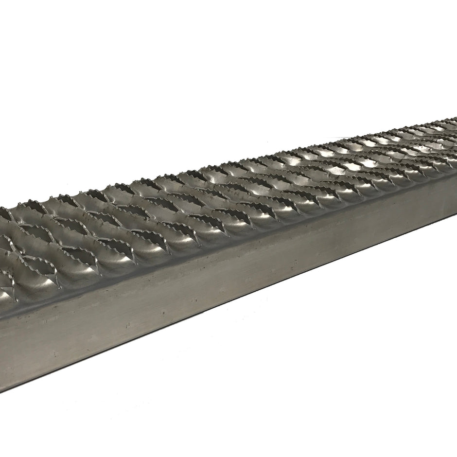 PETERBILT DPF Box Step – EO TRUCK NV, LLC